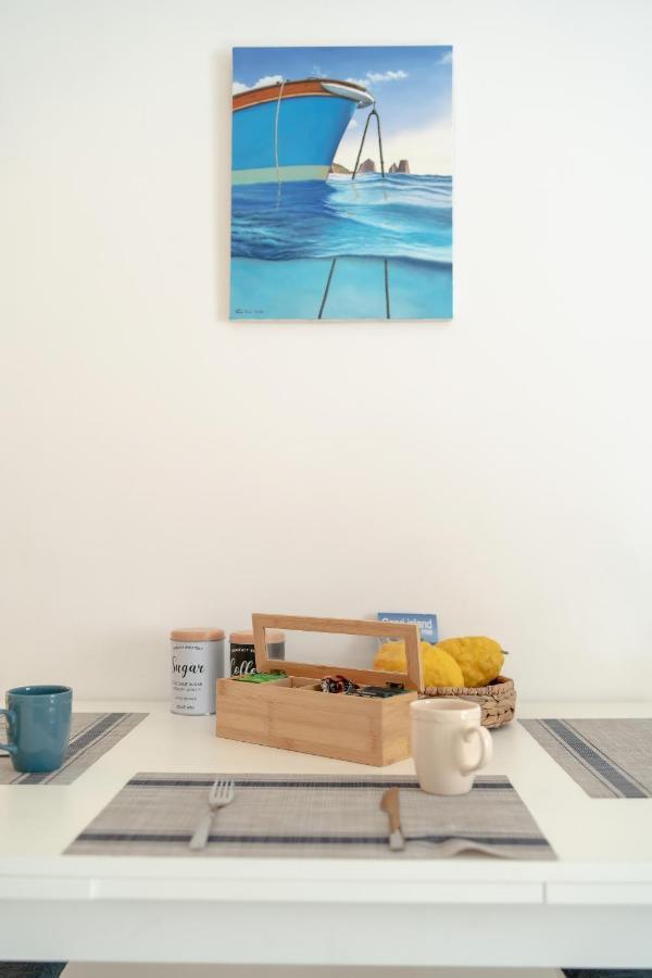 Suite Posterus 5 Capri Exteriör bild